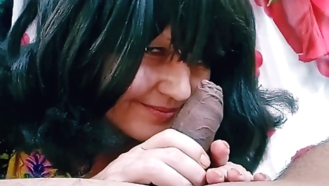 Milf with a deepthroat is getting her mouth fucked