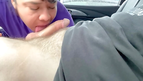 Amateur brunette girl gets a hard cock in her pussy