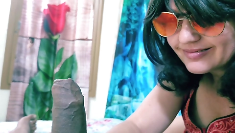 Mature milf with a lot of natural curves rides a dick